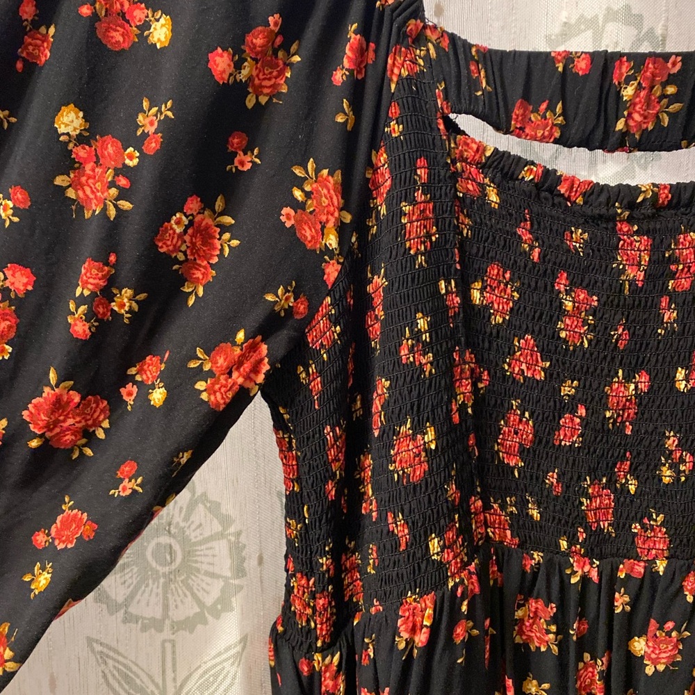 Floral Black and Red Women's Smocked Dress - Picture 5 of 5
